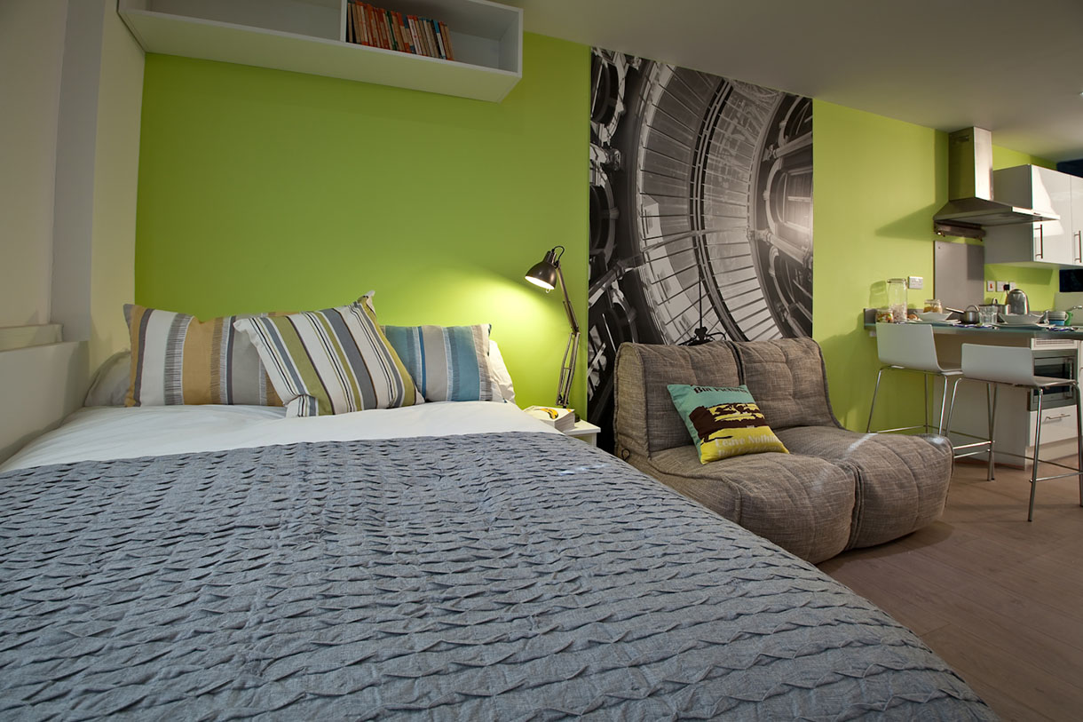 Cardiff Summit house: Conversion into student accommodation